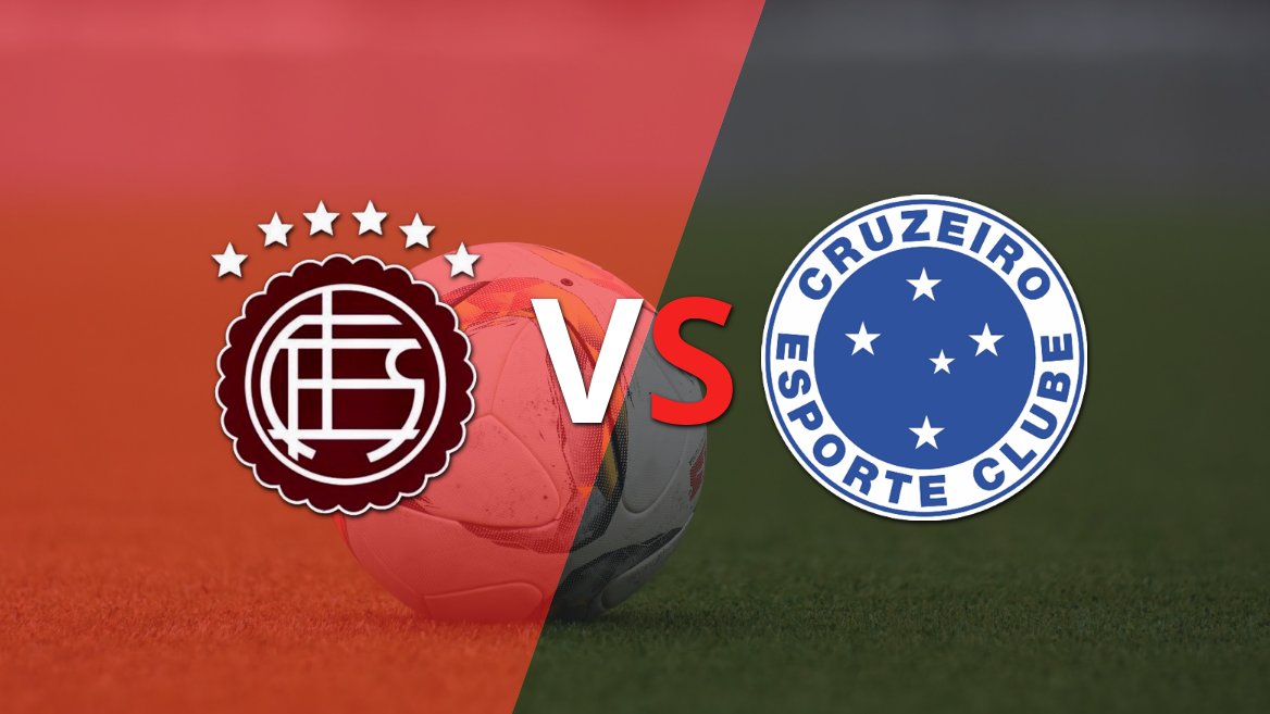 Inicia el partido entre Lanús y Cruzeiro en el estadio La Fortaleza.