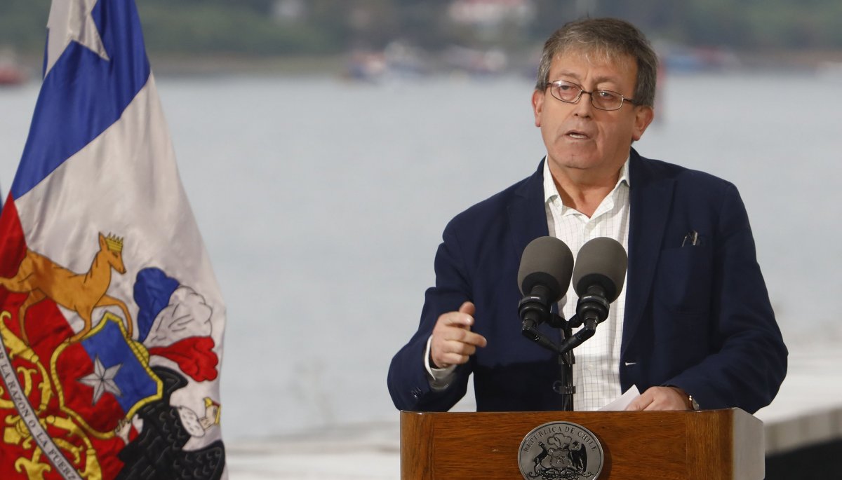 Dictan prisión preventiva al exalcalde de Puerto Montt tras ser acusado de delitos de corrupción.