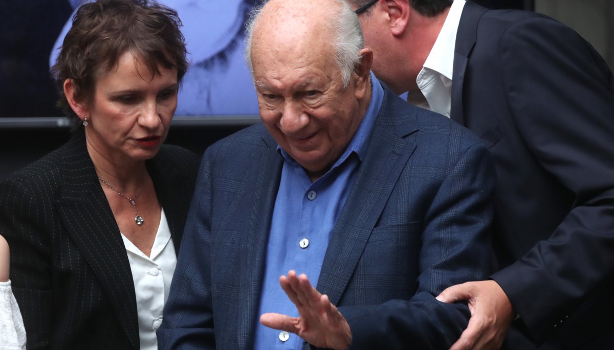 El expresidente Lagos aclara rumores sobre su salud y confirma que no participará en las elecciones.