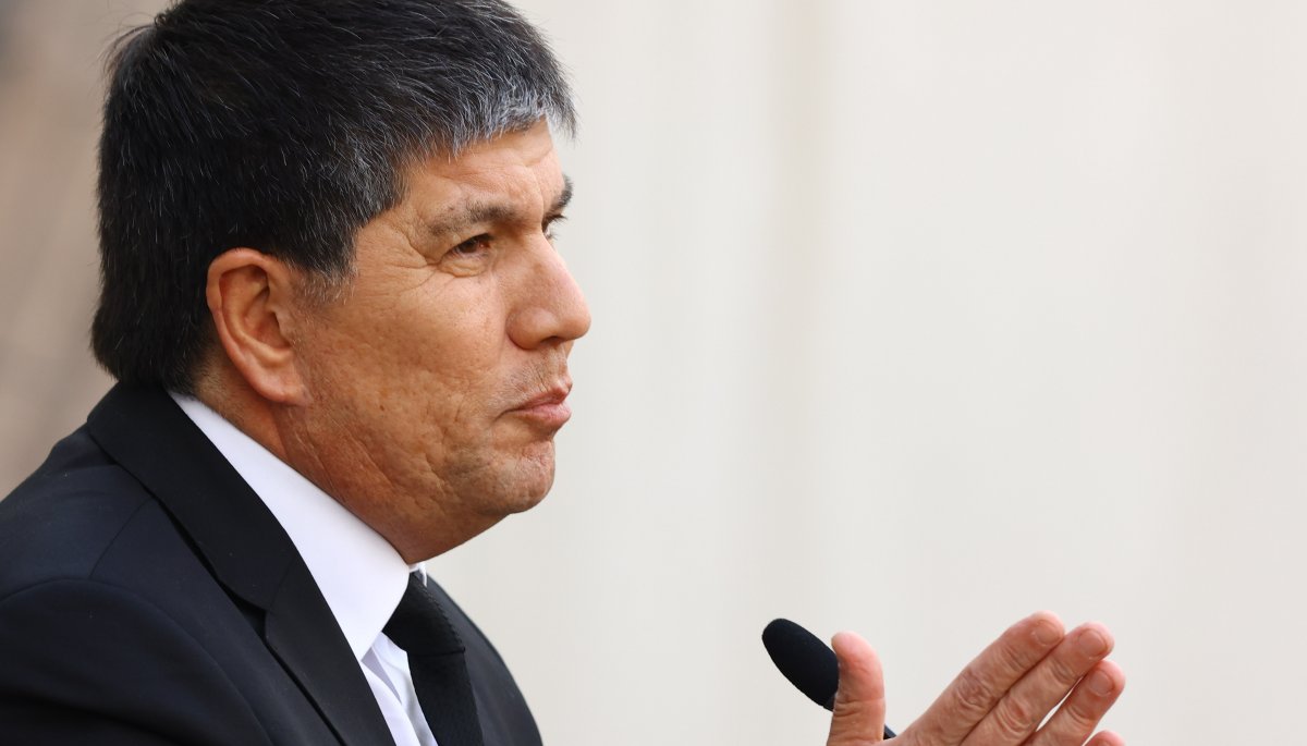 Los escoltas del exsubsecretario Manuel Monsalve fueron trasladados de La Moneda a otras unidades de la PDI.