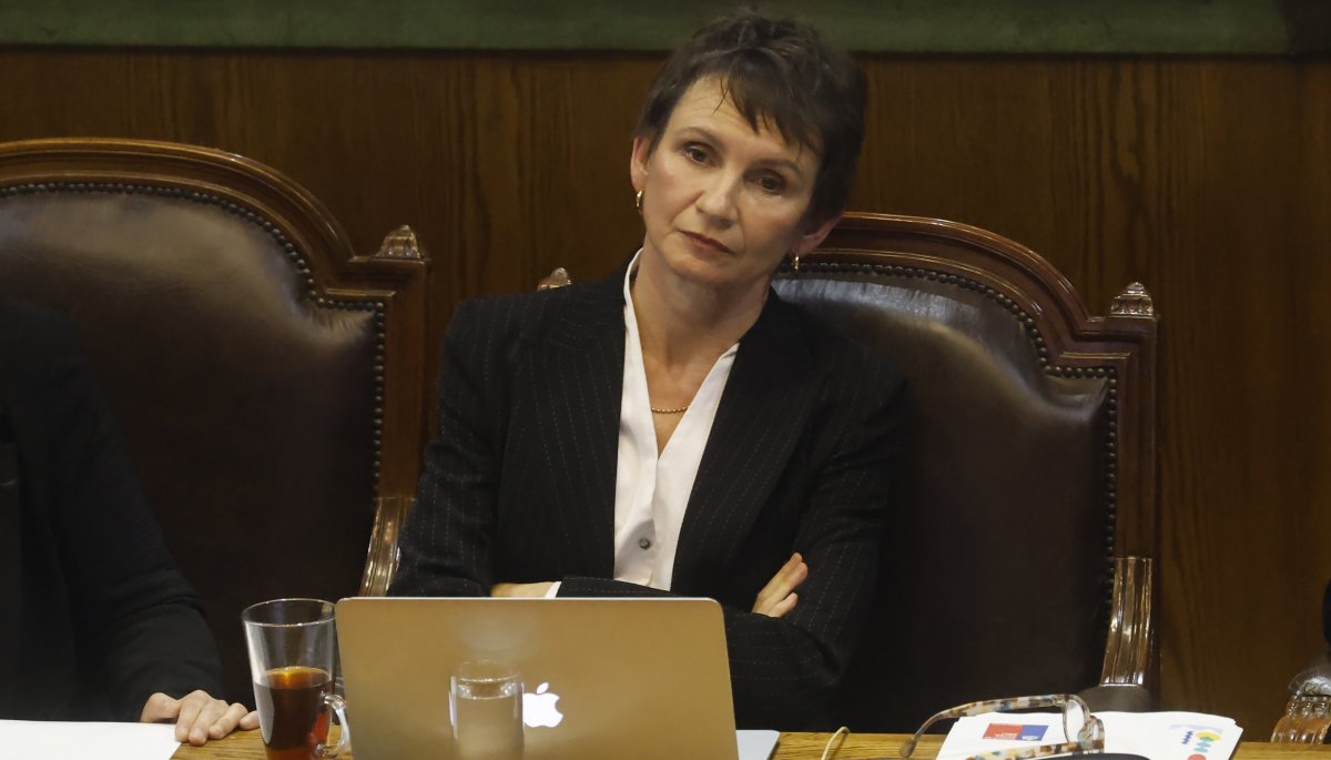 Tohá aclara que la llamada a Monsalve fue para indicarle que debía ir al hotel «ya que su presencia era necesaria».