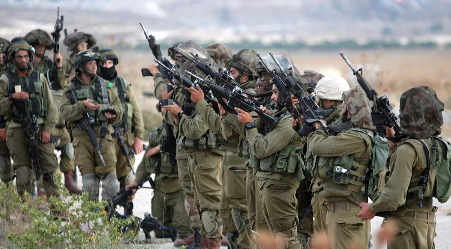 ¡Denuncia alarmante! Se acusa al Ejército de Israel de utilizar a civiles palestinos como escudos humanos en Gaza.