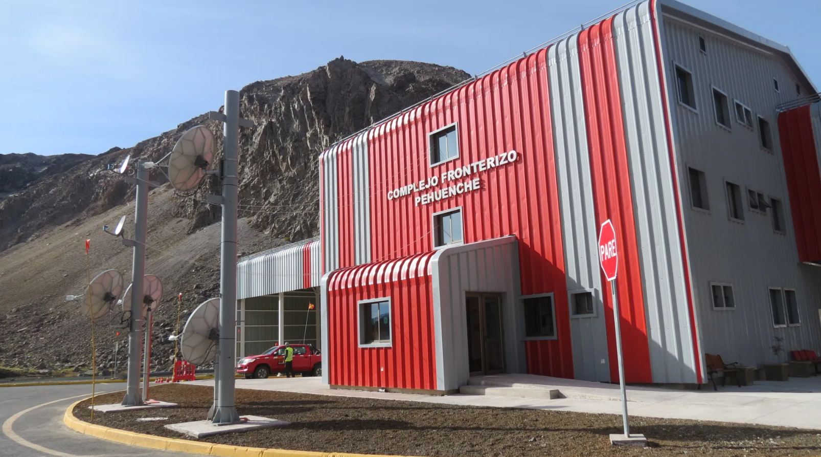 Paso Internacional Pehuenche: Retos y Obstáculos en la Frontera