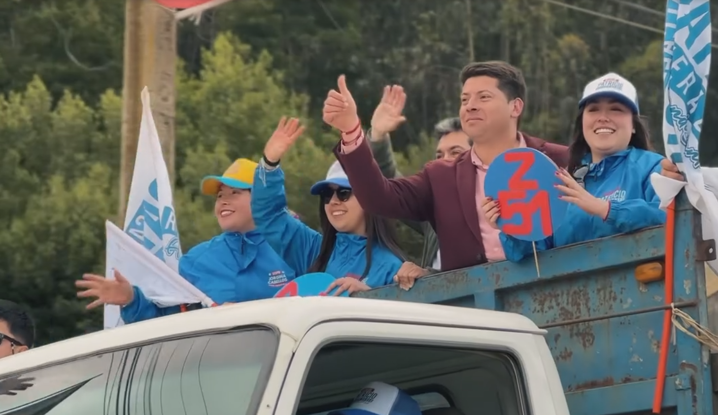 El sólido apoyo a Patricio Rivera durante la campaña electoral.