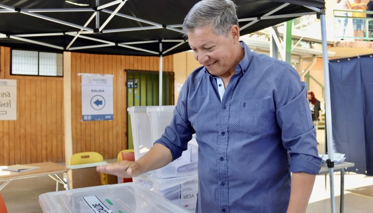 Nelson Estay triunfa en Villa Alemana y restituye la Alcaldía a Chile Vamos.