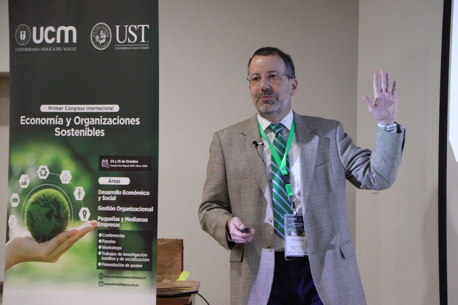 Expertos de diferentes países se congregaron en el Congreso sobre Economía y Organizaciones Sostenibles.