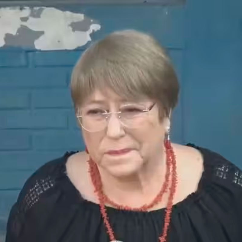 Miche Bachelet declara que la violencia contra la mujer es inaceptable y que debe haber justicia sin importar quién sea.