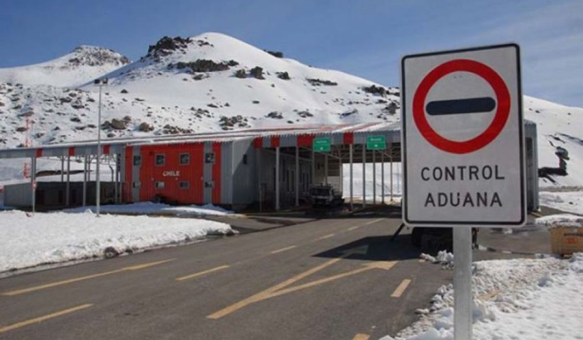 El Paso Internacional Pehuenche vuelve a operar.