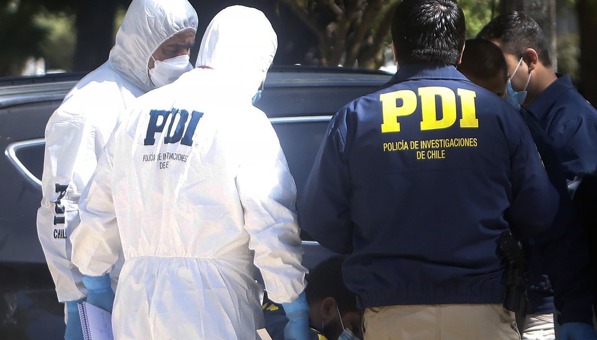 Guardia de seguridad fallece al ser aplastado por un portón metálico en el mall Plaza Tobalaba de Puente Alto.