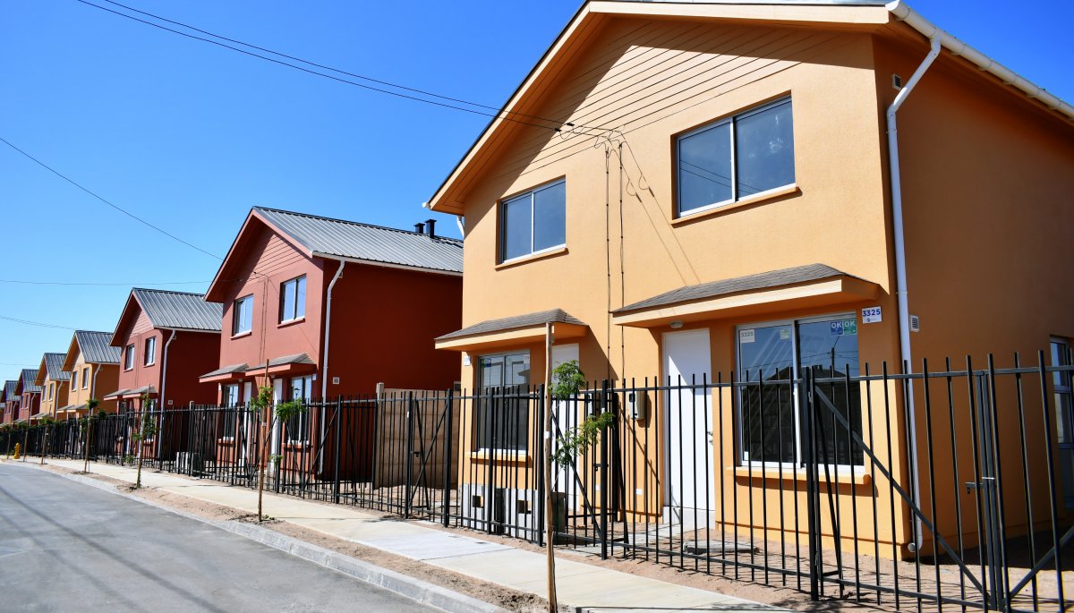 Ministerio de Vivienda informa que el Plan de Emergencia Habitacional ha alcanzado un avance del 58%.