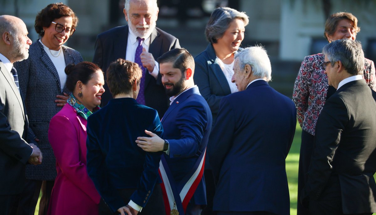 Cámara dicta aprobación de examen de drogas mandatorio para el Presidente y sus ministros.