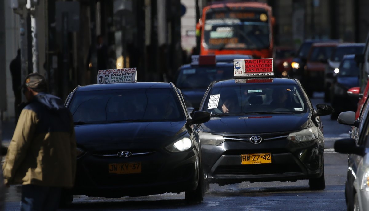 Avanza la etapa de entrega de resultados de los programas «Renueva tu Colectivo» y «Renueva tu Micro» del Gore de Valparaíso.