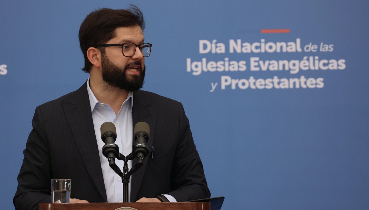 El presidente Boric manifiesta su preocupación por la desconfianza en las autoridades y garantiza que no habrá «doble estándar ni favoritismo».