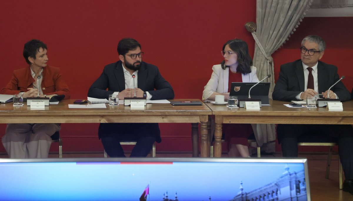El Presidente Boric elude el caso Monsalve en el consejo de Gabinete y reafirma sus prioridades.