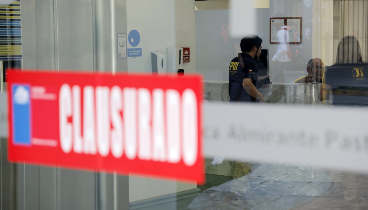Hija de una mujer que murió en una clínica estética de Providencia denuncia negligencias y reclama justicia.