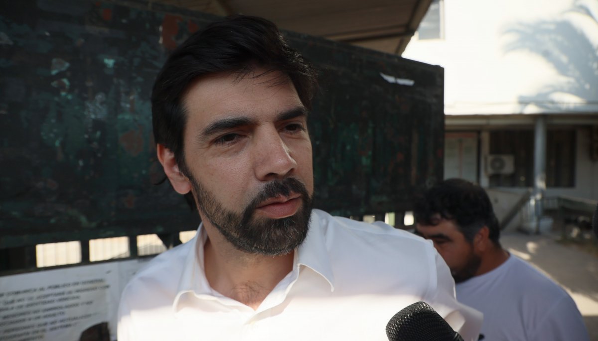 Joaquín Lavín se reunió con Cathy Barriga en la cárcel de San Miguel y anunció la apelación a la prisión preventiva.