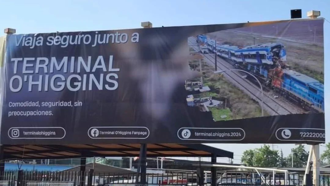 Terminal O’Higgins de Rancagua elimina controversiada publicidad que mostraba un trágico accidente ferroviario en San Bernardo.
