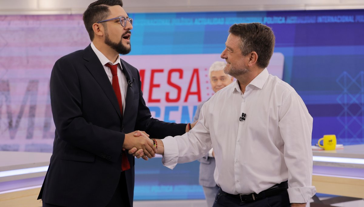 Orrego contra Orrego: Así transcurrió el debate entre los dos candidatos a la Gobernación de la Región Metropolitana.