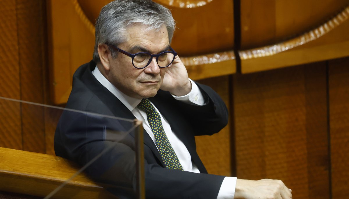 Marcel reduce la controversia sobre el «pesimismo ideológico» señalado por Boric y cuestiona la «muletilla» del difícil momento económico.