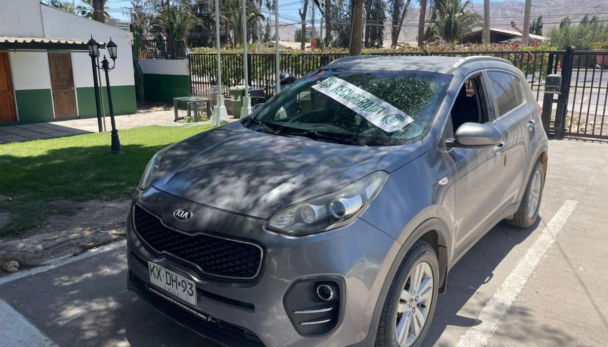 Operativo policial en Copiapó finalizó con la detención de tres personas y la recuperación de tres vehículos.