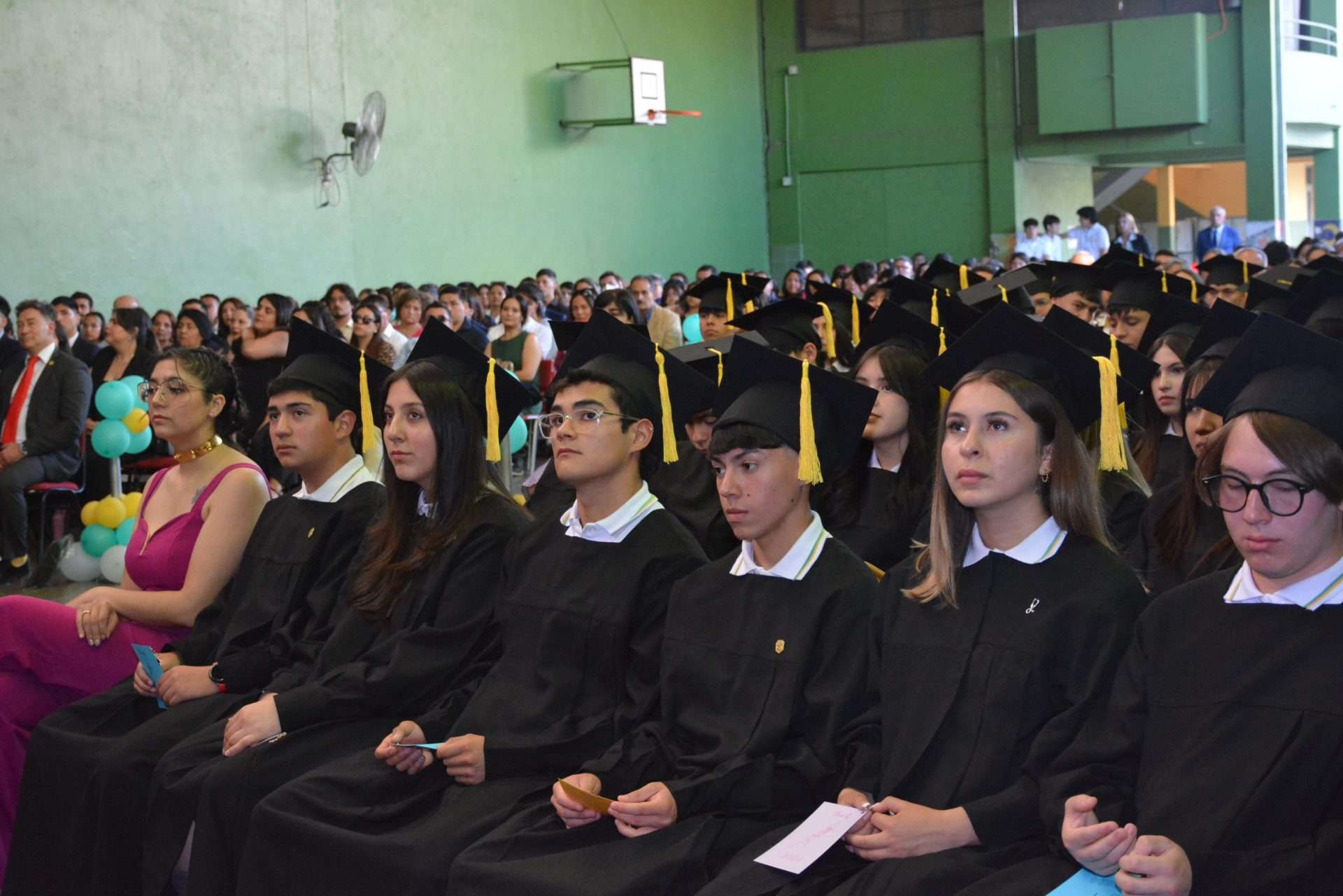 Emotiva despedida a los cuartos medios de un colegio de Rancagua.