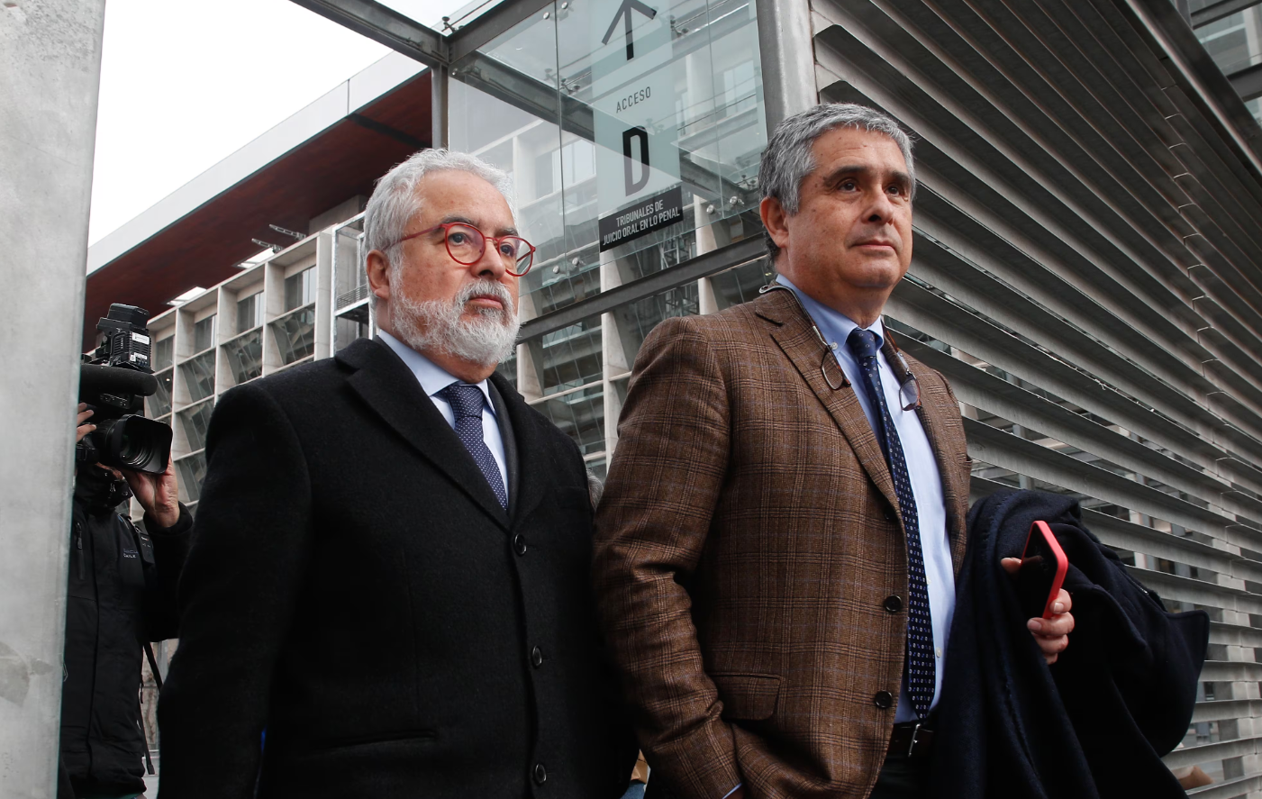 Hermosilla: Descubrimiento de Conexiones con Autoridades Judiciales.