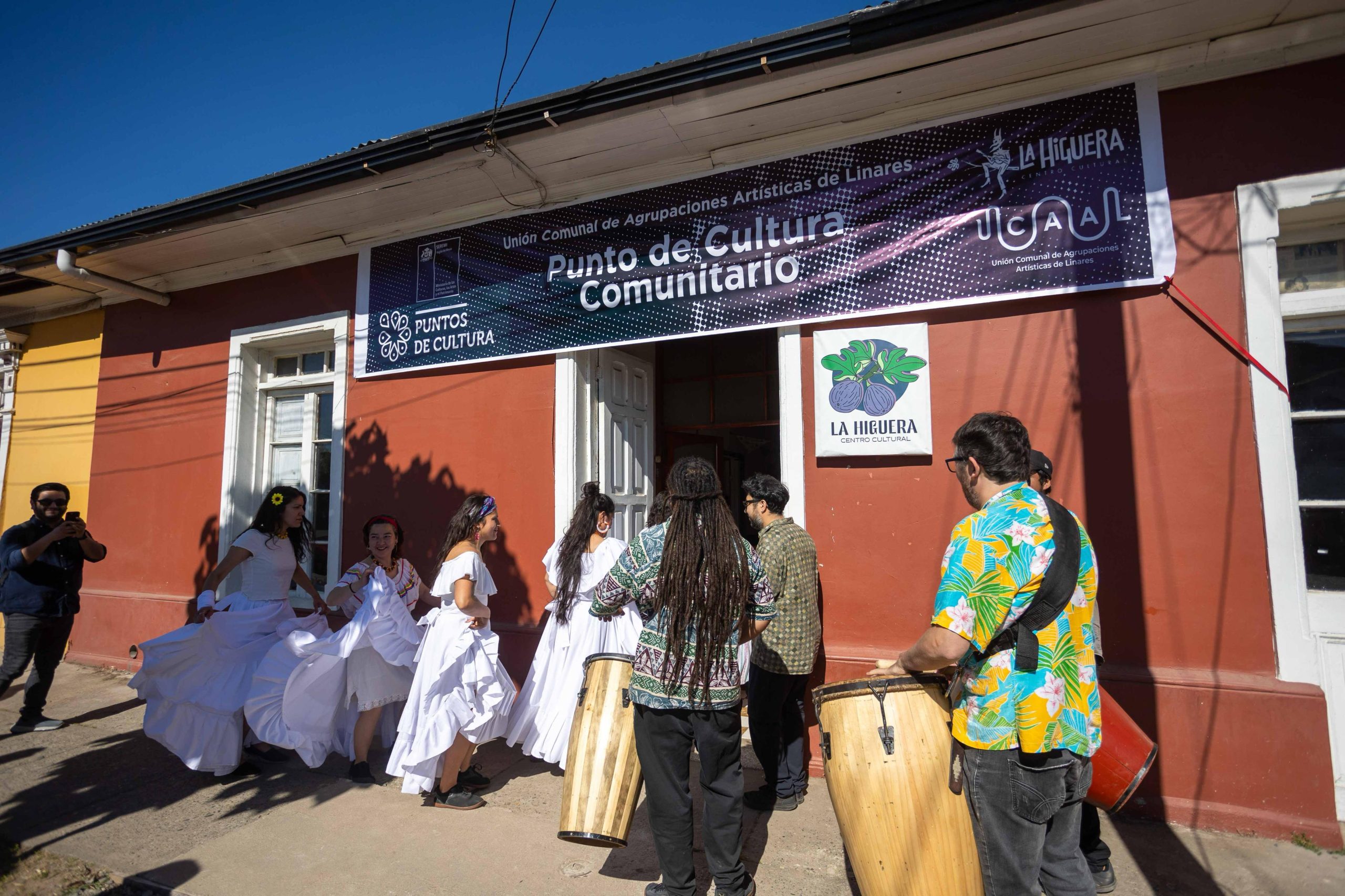 La Ministra de las Culturas conmemora el Día de la Artesana y el Artesano en la Región del Maule junto a artesanos de todo el país.