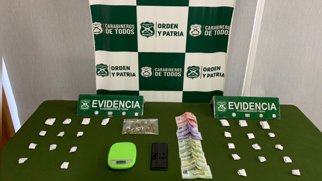 Detenida pareja en Cabrero que ofrecía drogas por WhatsApp y las entregaba mediante servicio de «delivery».