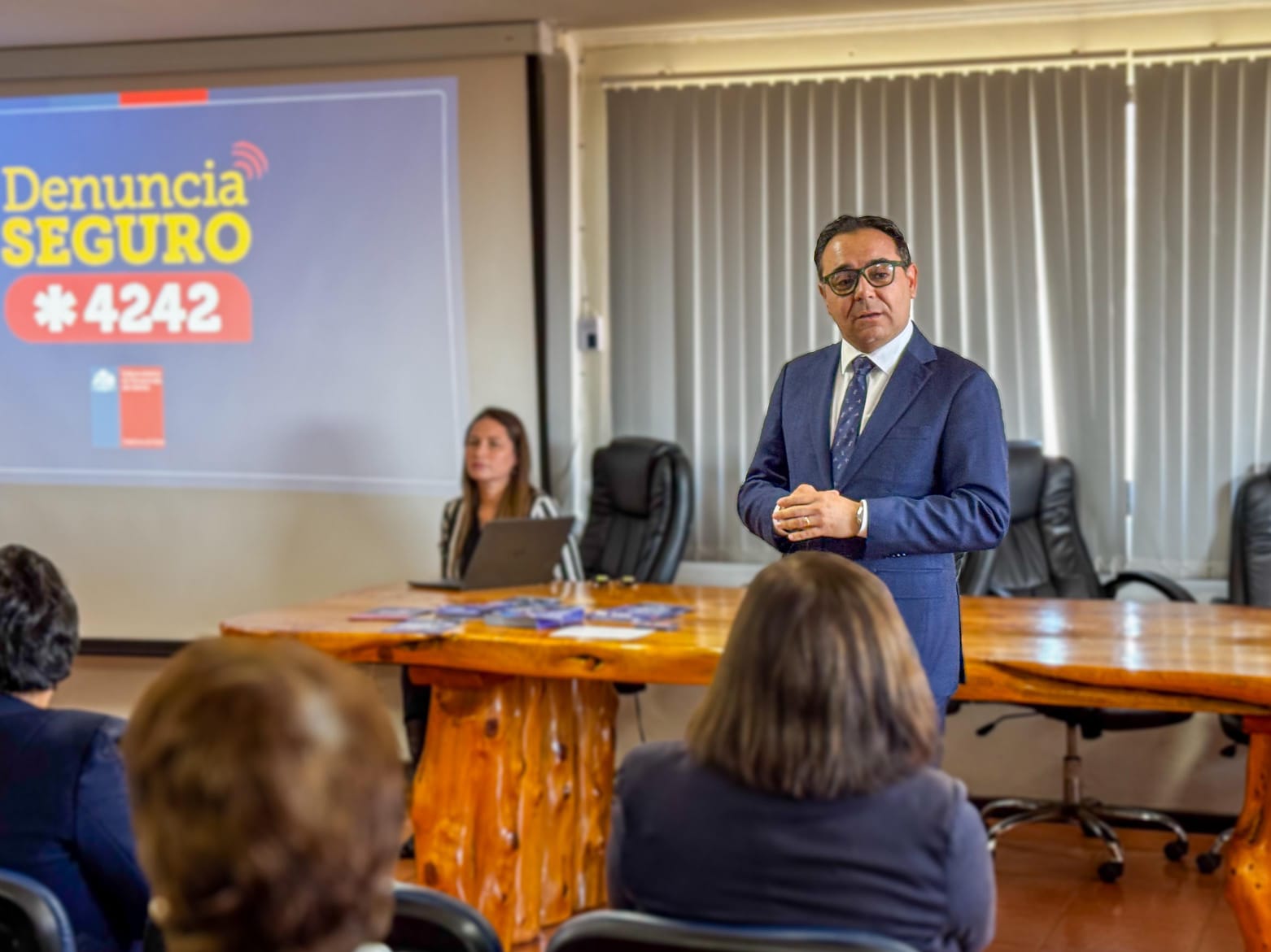Autoridades buscan fortalecer la seguridad mediante la denuncia ciudadana en Pelluhue.