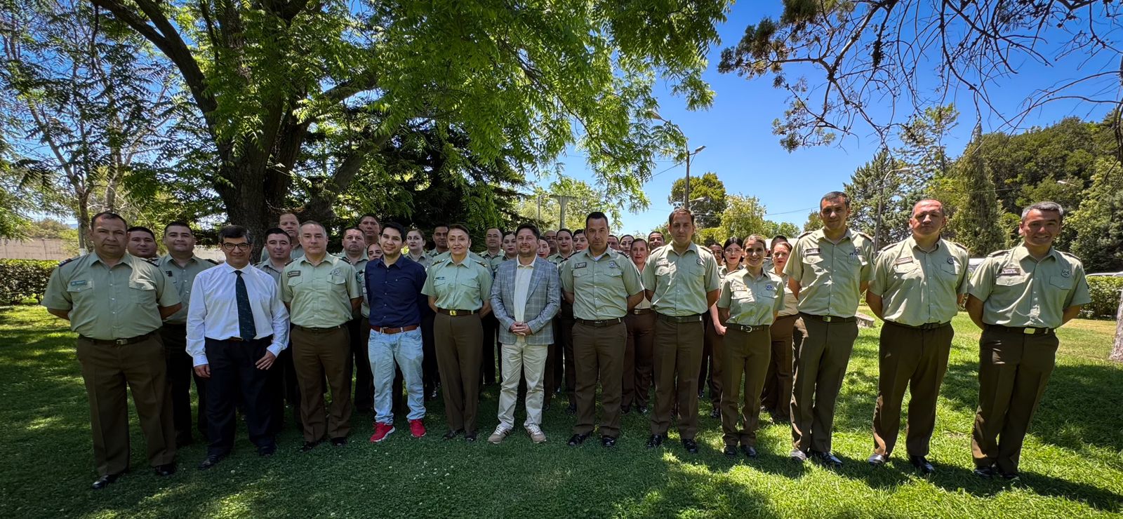 25 Carabineros recibieron certificación en lengua de señas.