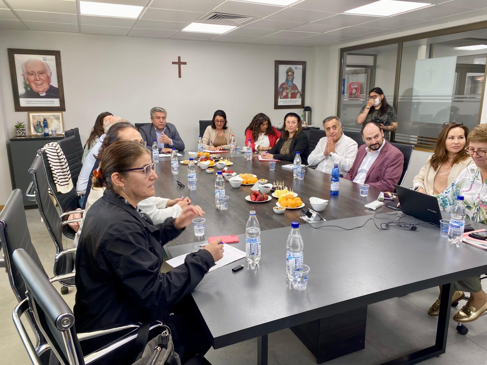 Gobierno Regional del Maule refuerza la educación profesional agraria mediante colaboración internacional con Francia.