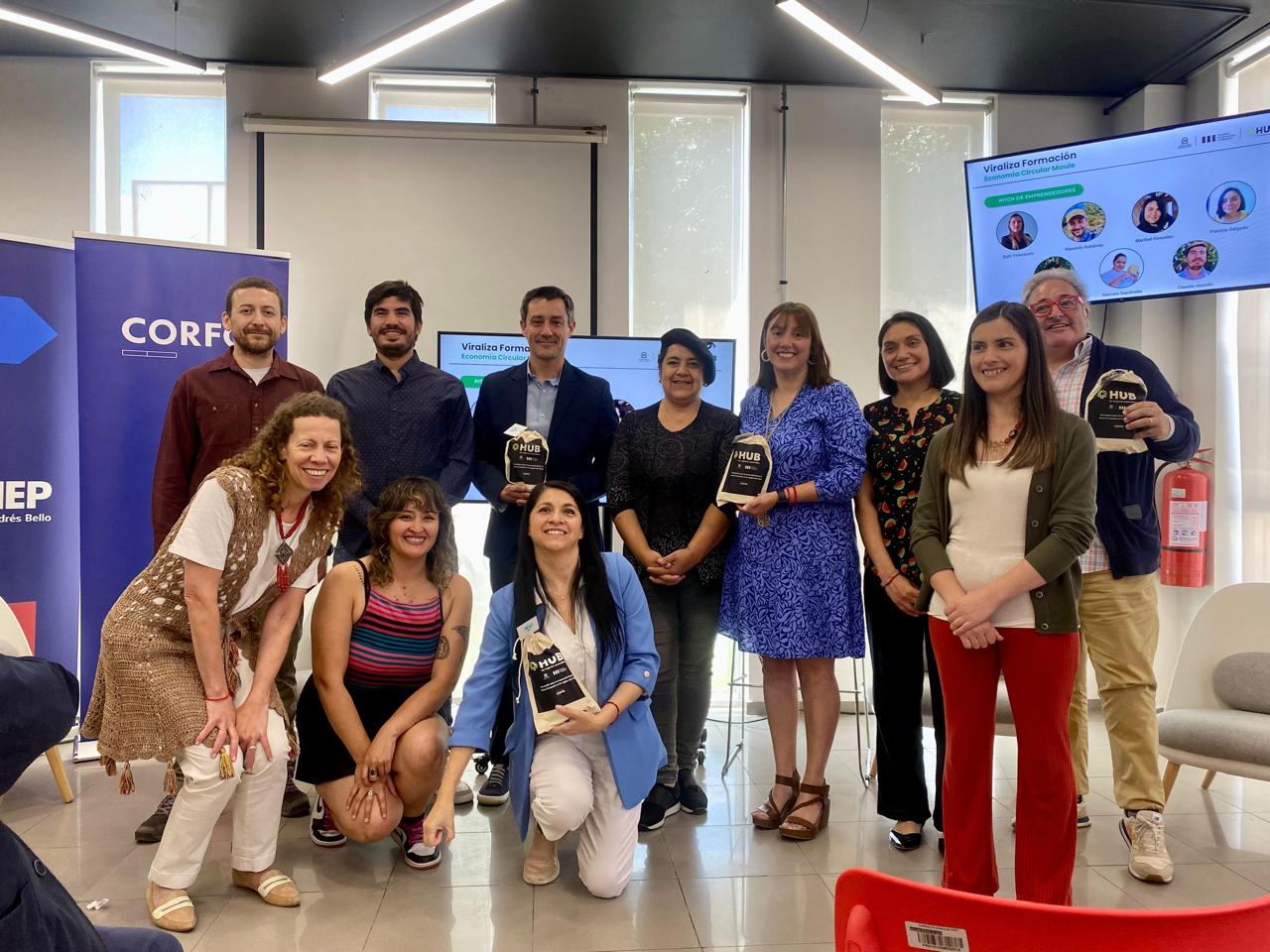 Empresarios y emprendedores de la región del Maule recibieron capacitación en modelos de negocio con impacto.