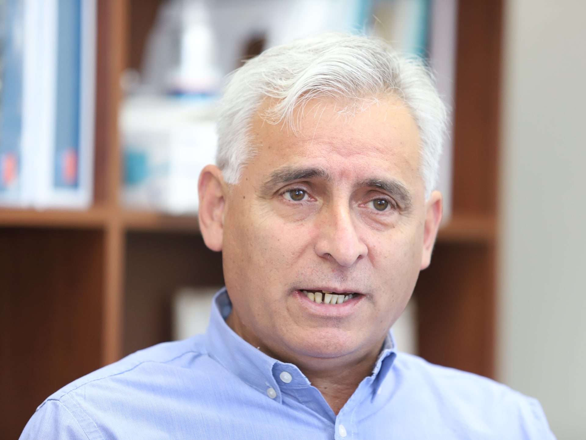 Pablo Silva es reelecto gobernador regional.