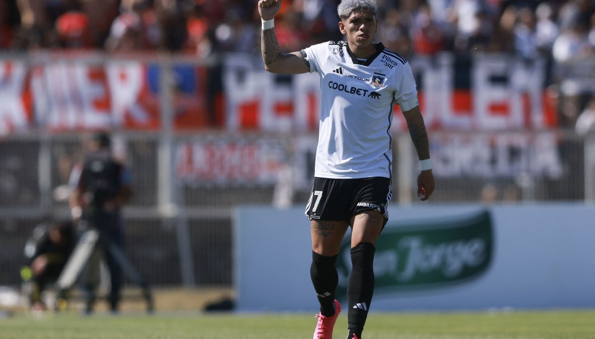 Carlos Palacios podría regresar a Colo Colo: Su lesión habría evolucionado positivamente.