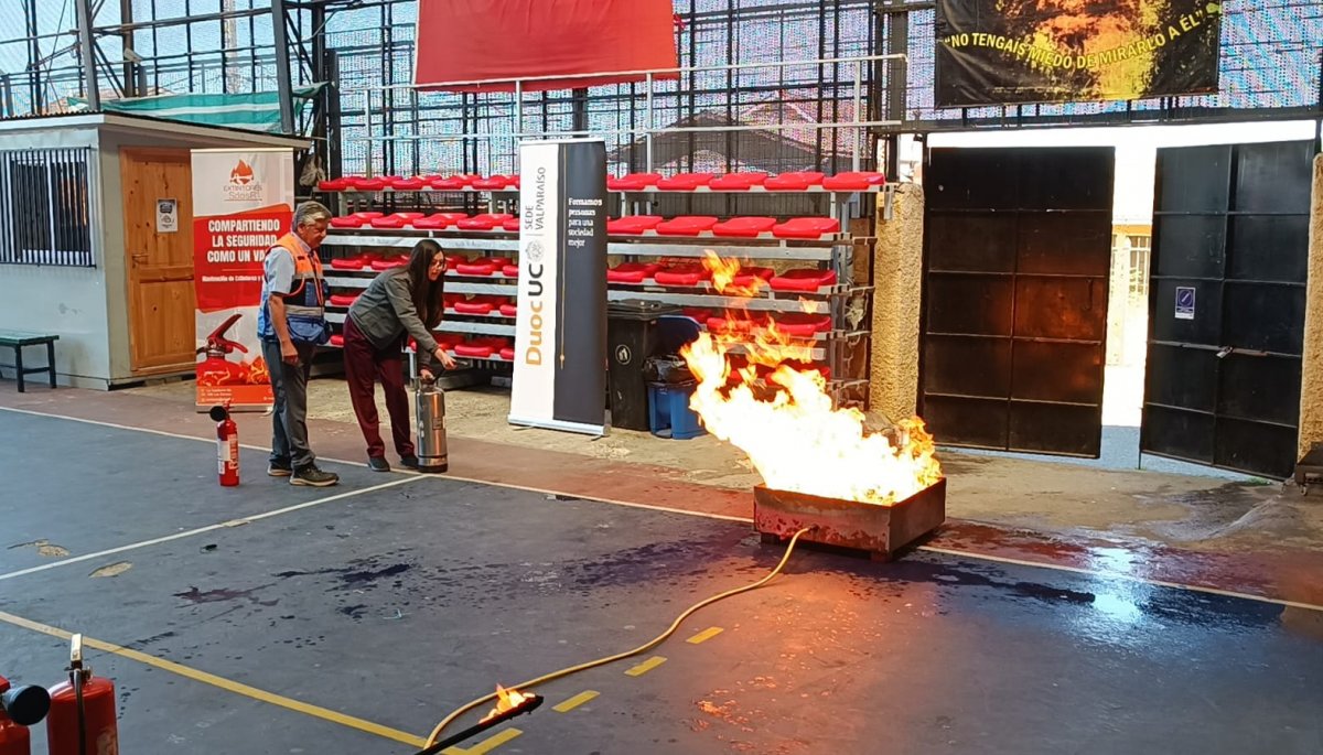 El Liceo de Viña del Mar contará con su propia brigada escolar para enfrentar emergencias.