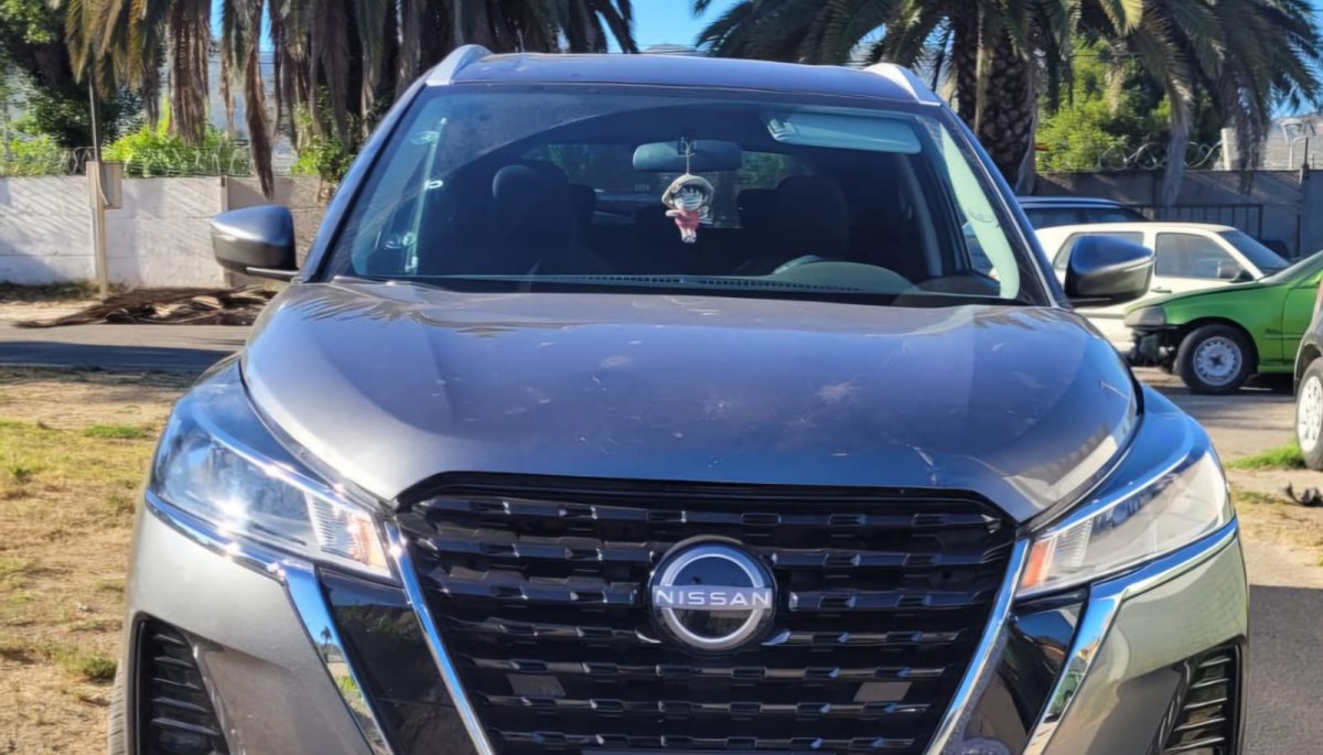 Intervención policial logra recuperar automóvil robado y arrestar al conductor en Villa Alemana.