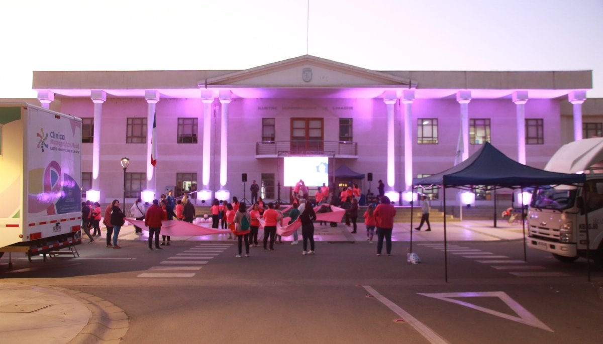 Limache presenta un innovador plan regional para la prevención y apoyo en el cáncer.