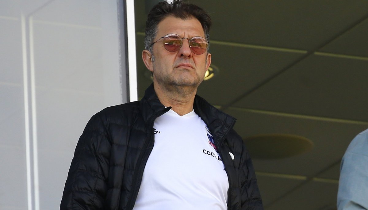 Aníbal Mosa llama «payaso» al abogado de Azul Azul y anuncia medidas legales por sus declaraciones.