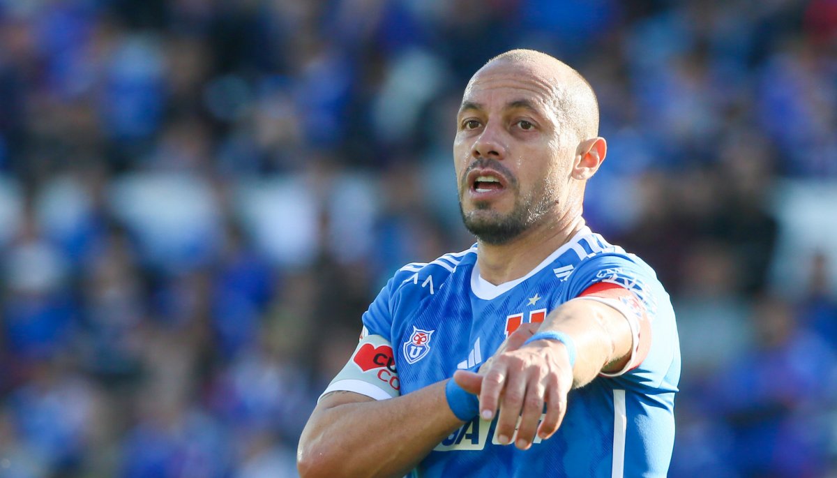 Marcelo Díaz se disculpa después de acusar un «robo» en el partido de la U. de Chile contra Everton: «Mis declaraciones fueron excesivas».