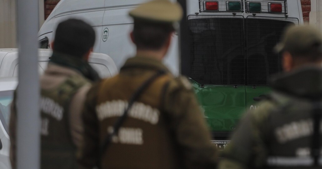 Tres individuos fueron arrestados en Los Ángeles: uno de ellos tenía órdenes de aprehensión por varios delitos.