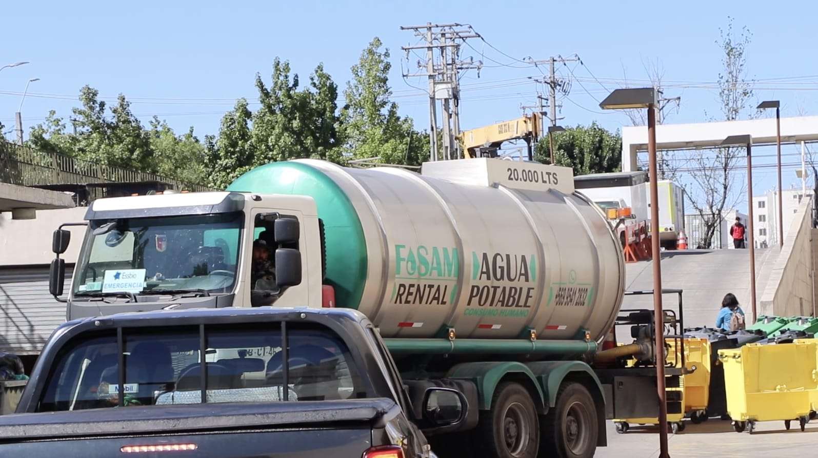 Rotura de matriz de agua causa emergencia en el Hospital Regional y obliga a reprogramar consultas.