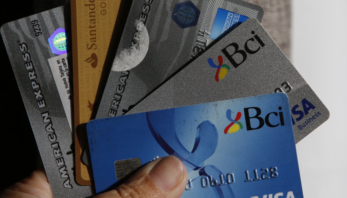 ¿Se terminó el pago en cuotas sin interés?: Retail Financiero pide limitar el uso de tarjetas para compras a plazos.