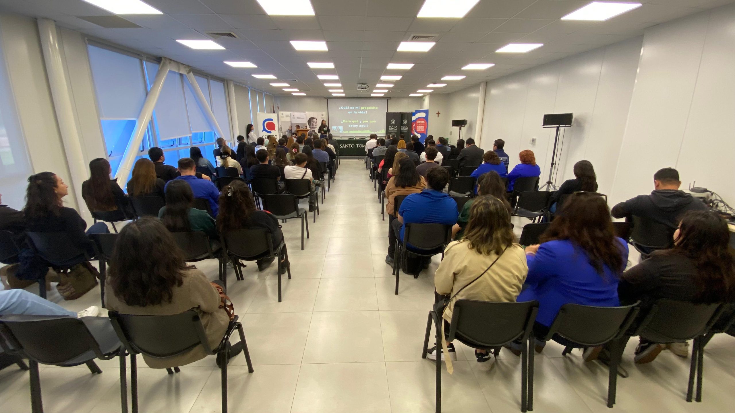 Santo Tomás Talca impulsó el emprendimiento y la innovación a través de un encuentro para el desarrollo social.