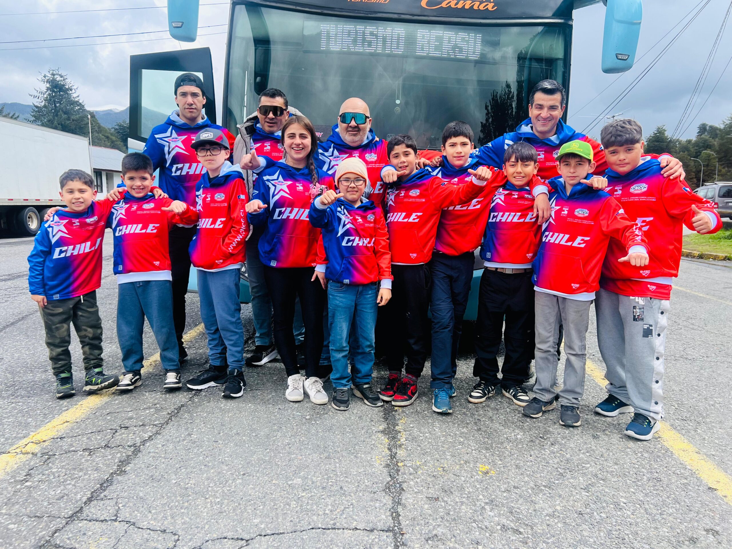 Pilotos chilenos sobresalen en el Enduro Cordillerano de Argentina.