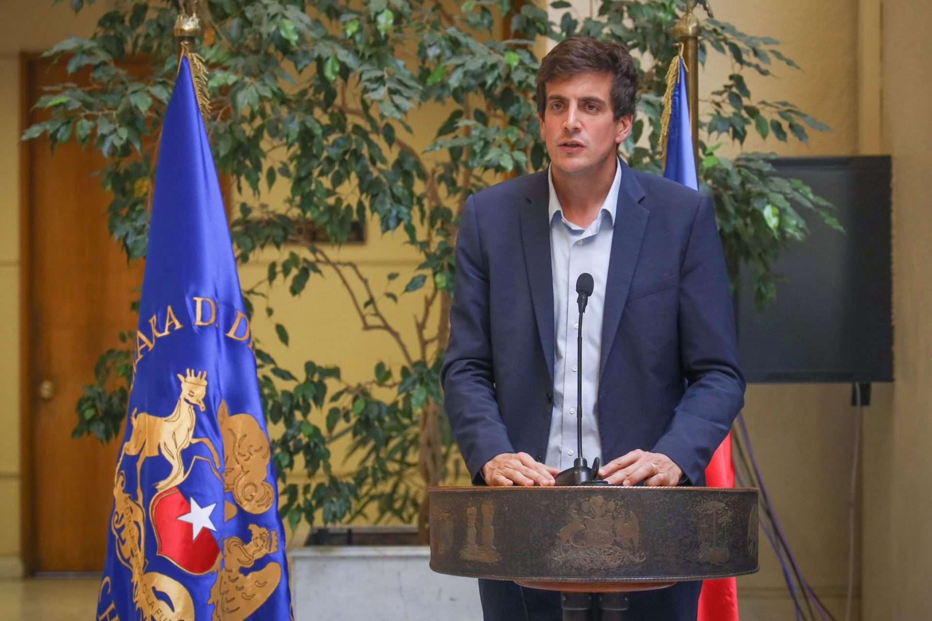 Diputado Schalper planea visita a la cárcel de Rancagua por denuncias de falta de seguridad.