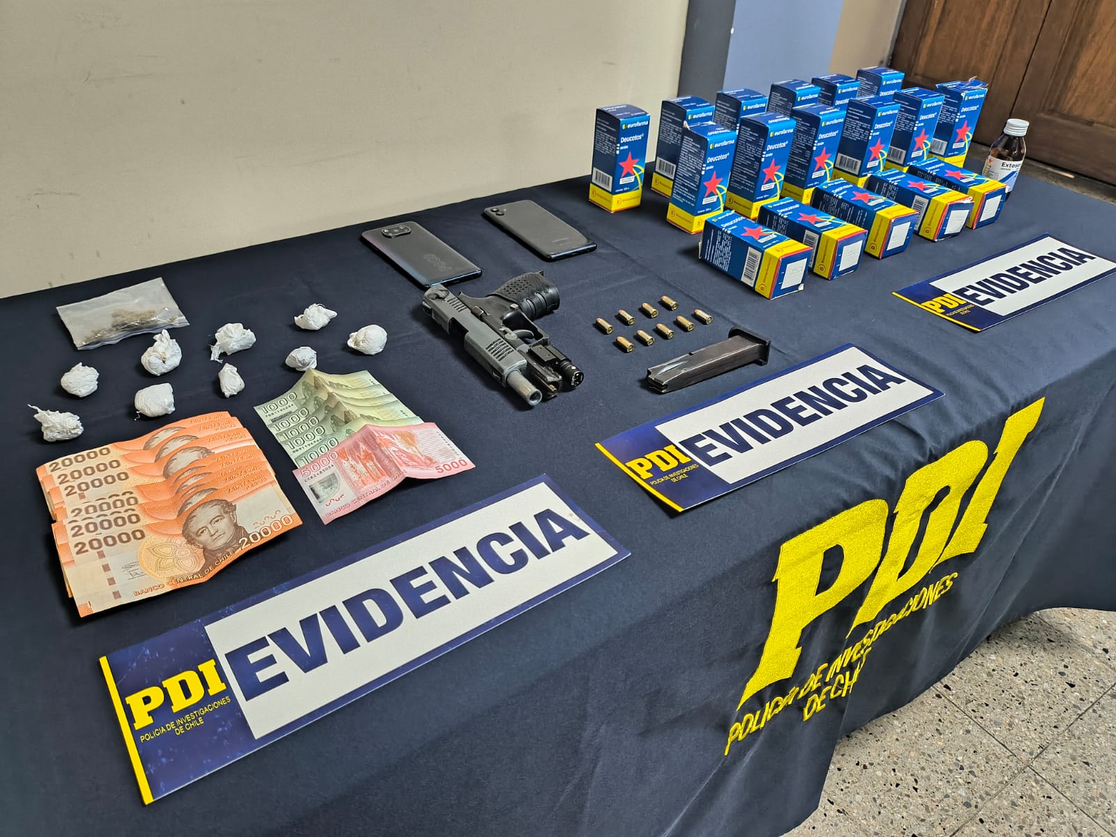 Talca: Operativo policial resulta en la incautación de drogas y armas.