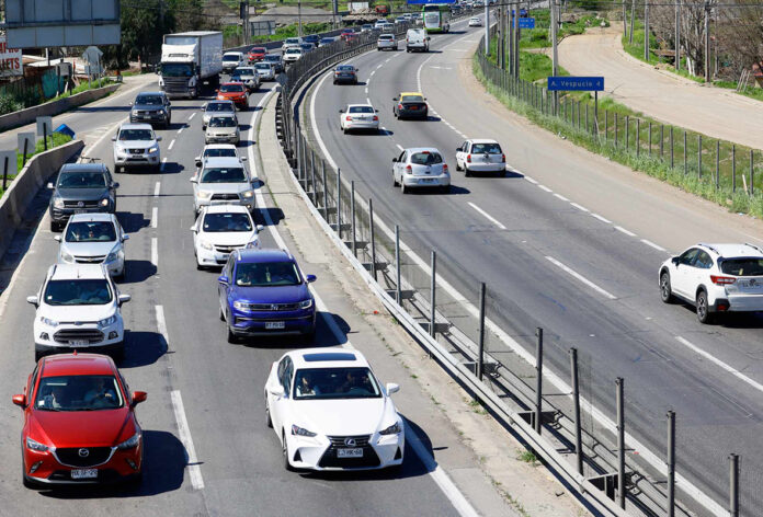 Carabineros reporta la muerte de once personas en accidentes de tráfico.