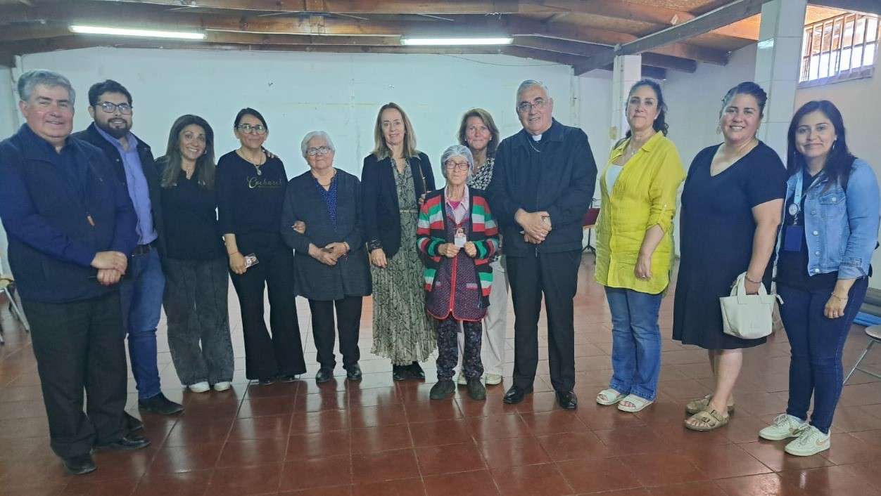 Comedor parroquial de Graneros conmemora sus 25 años.