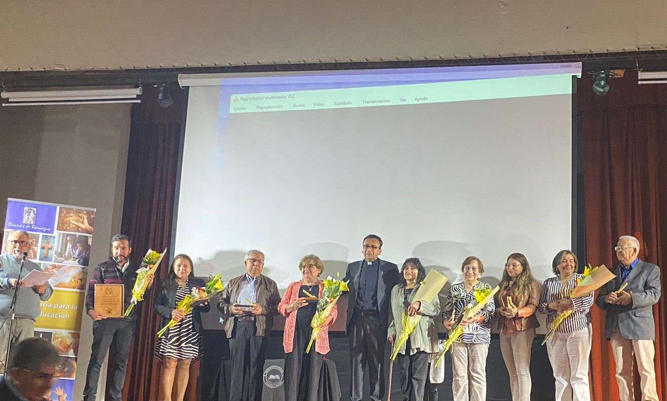Educadores de religión se congregaron en Santa Cruz.