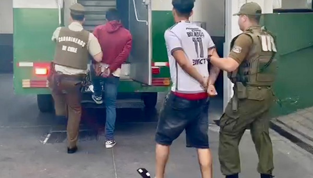 Detienen a peligrosos criminales involucrados en asaltos a establecimientos comerciales en Valparaíso.